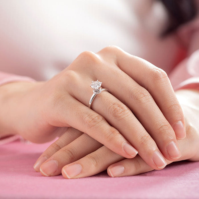 1 Carat Moissanite Diamond 6 Claws Engagement 925 Sterling Silver Ring MFR8340