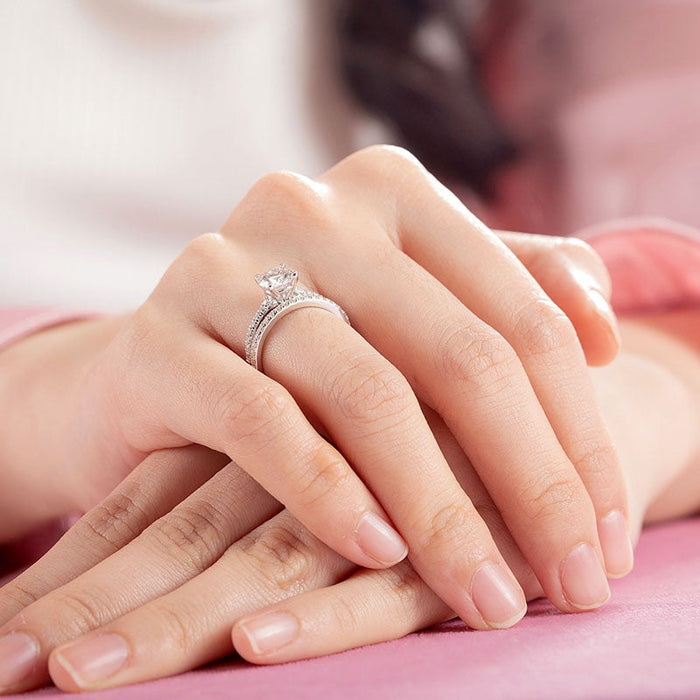 1 Carat Moissanite Diamond Ring Set (1 pcs / 2 pcs) 925 Sterling Silver MFR8361