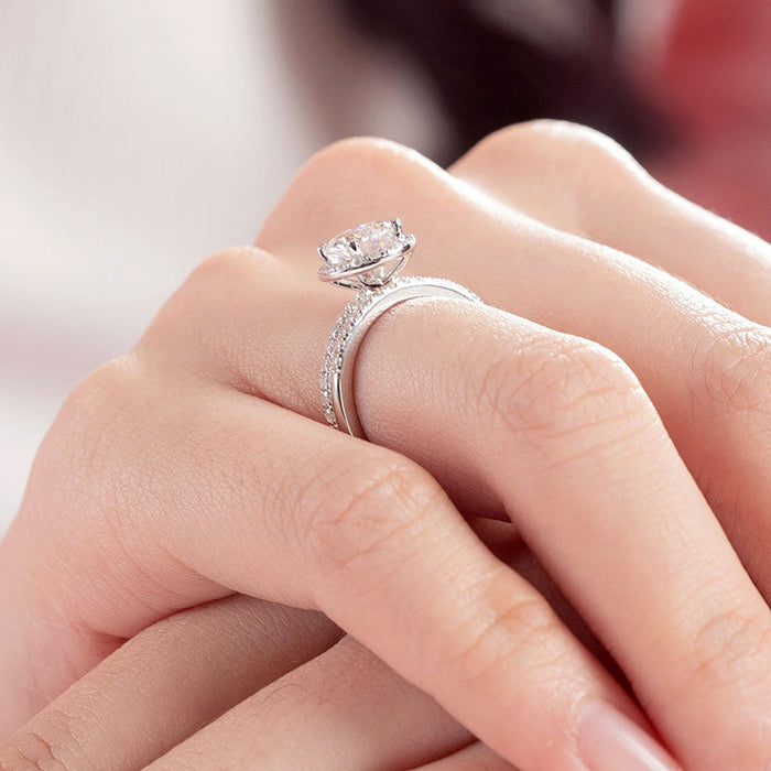 1 Carat Moissanite Diamond Halo Ring Set (1 pcs / 2 pcs) 925 Sterling Silver MFR8363