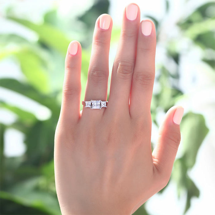 1.5 Carat 3-Stones Simulated Diamond 925 Sterling Silver Wedding Anniversary Ring XFR8008