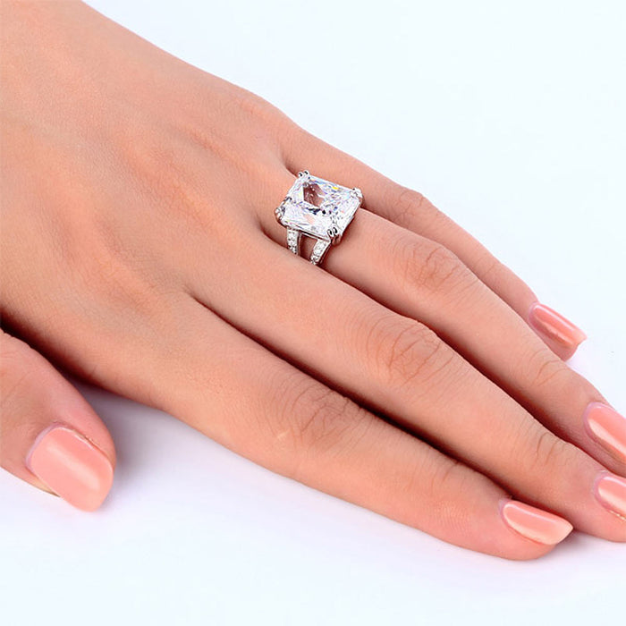 Solid 925 Sterling Silver Luxury Ring Anniversary 6 Carat Simulated Diamante XFR8152